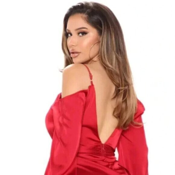 NWT Fashion Nova Mansion Dinner Party Satin Gown Wine Burgundy Maxi Dress XS - Picture 4 of 11